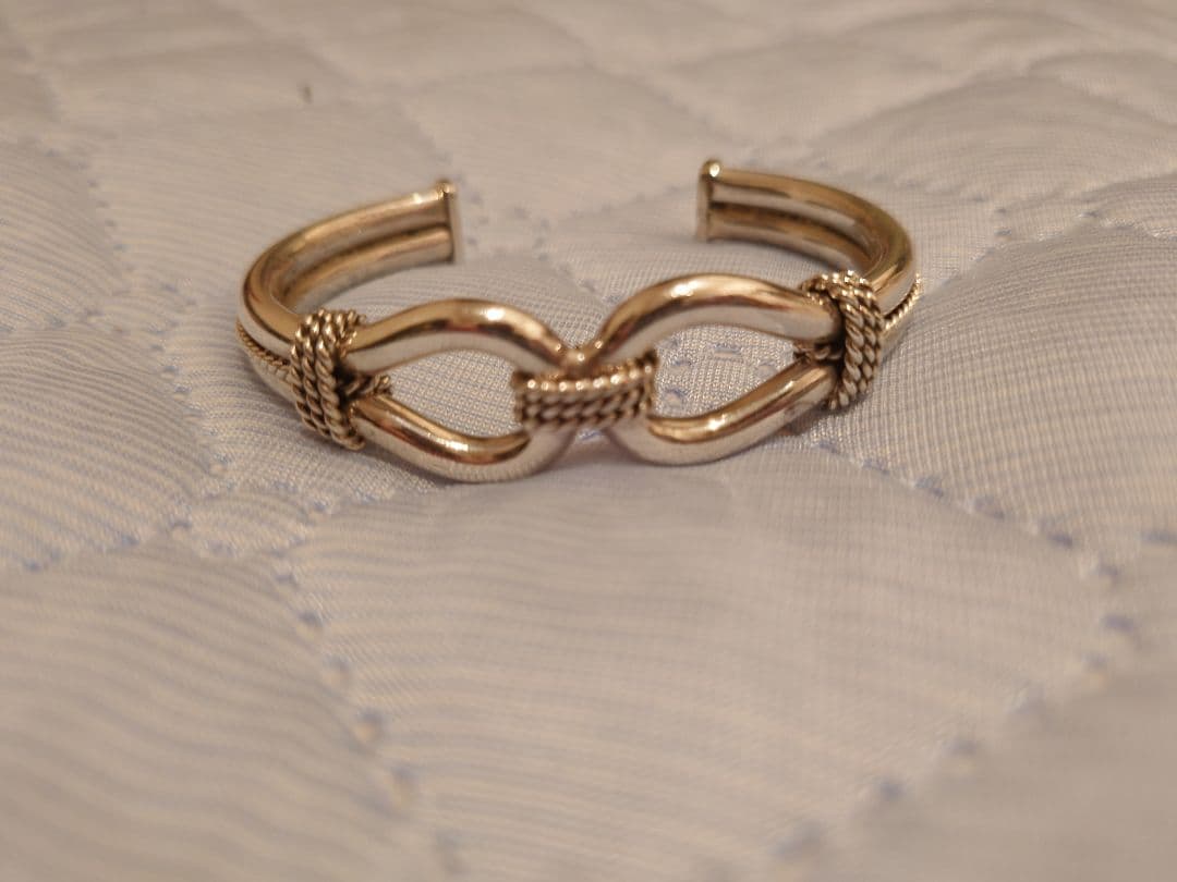 【インディアンジュエリー】 スティーブアルビソ ホースウィスパラー バングル