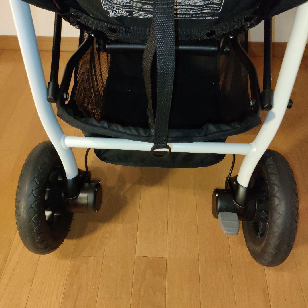 Joie ジョイ ベビーカー ライトラックスエア 3輪 エアタイヤ 折りたたみ式