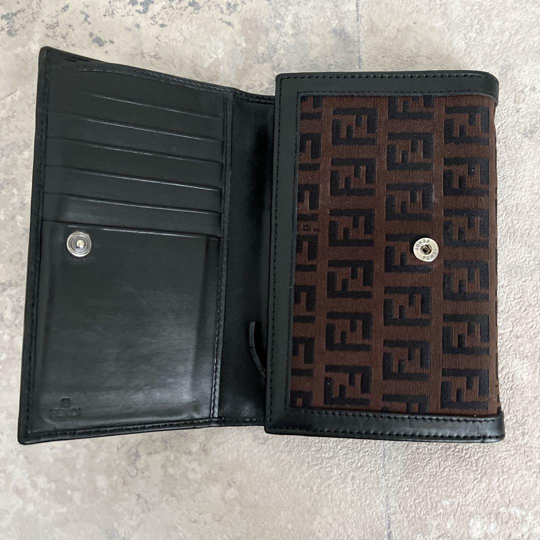 美品✨FENDI ズッキーノ FF 二つ折り財布 ブラウン レザー キャンバス