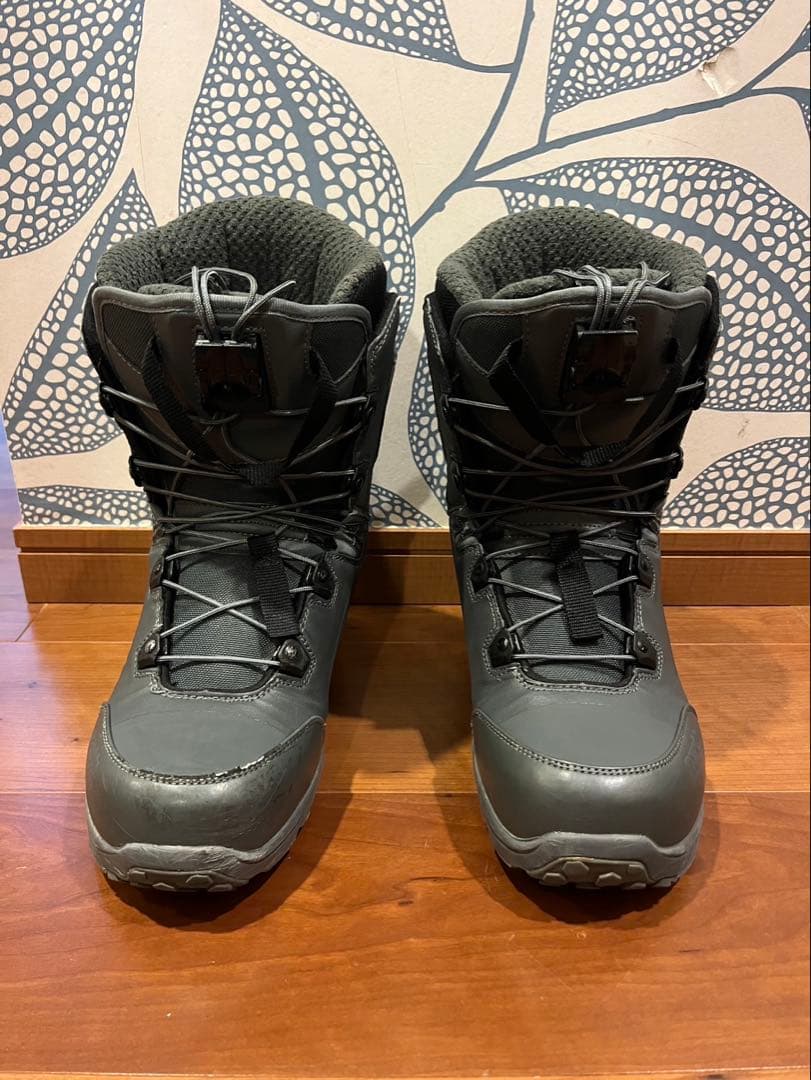 Nothwave edge Asian fit スノーボードブーツ