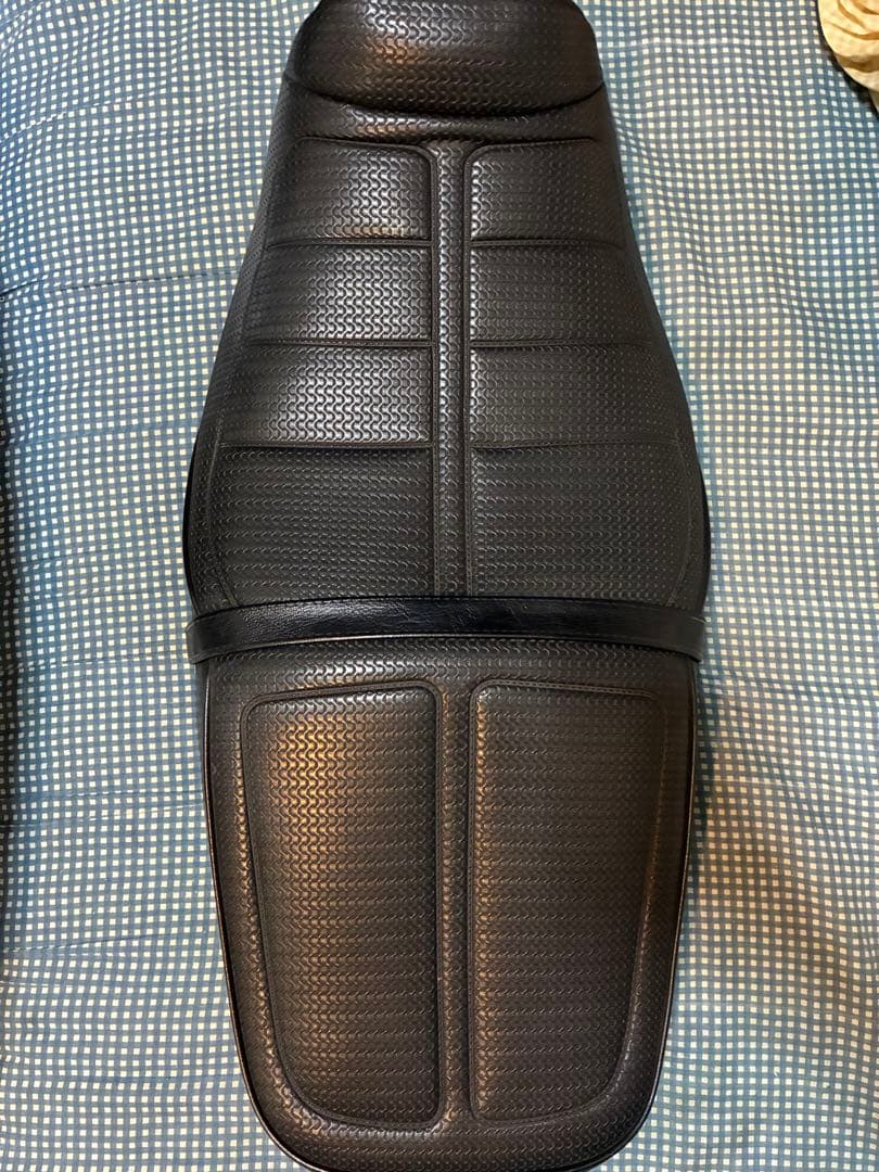 【美品】ゼファーχ純正シート