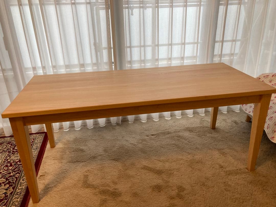 キシル　無垢材ダイニングテーブル　檜