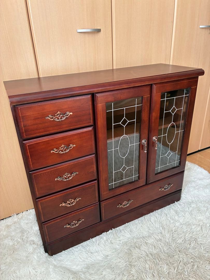 【サイドボード】木製　ステンドグラス調　キャビネット　インテリア◎