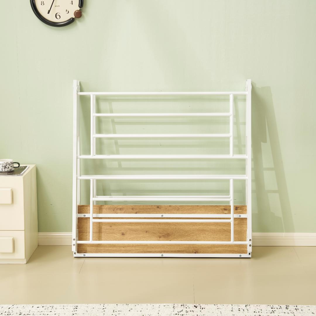 限定価格！パイプベッド 折りたたみ ベッドフレーム　コンパクト 折畳　WHITE