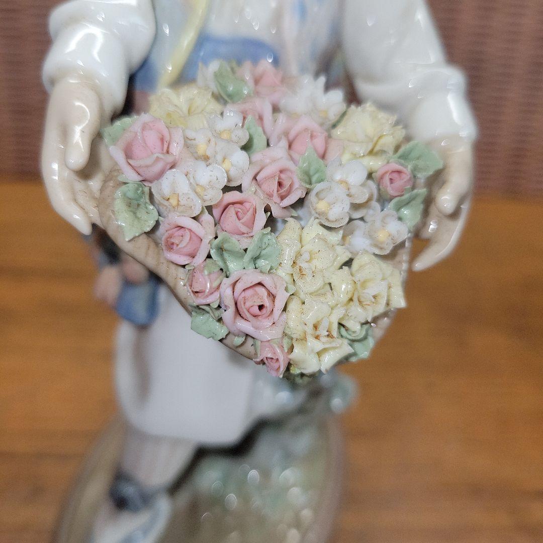 【完品】LLADRO リアドロ バレンシアの花 ブーケを持つ少年 1526