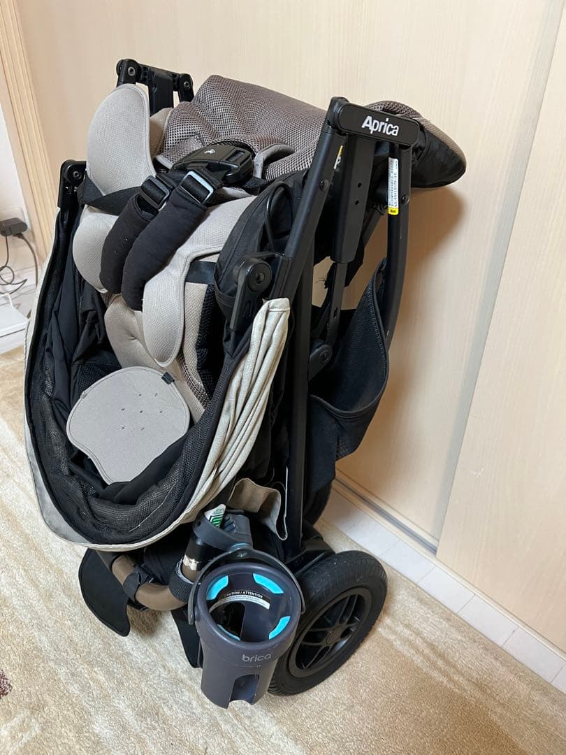 Aprica ベビーカー スムーヴプレシャス