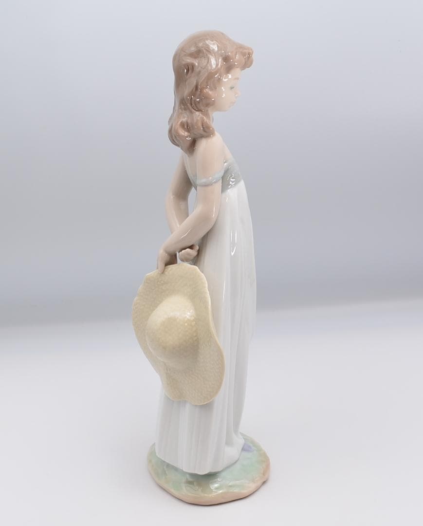 自然の美しさ　＃8114　★リヤドロ　スペイン　ポーセリン　光沢仕上げ　箱付き