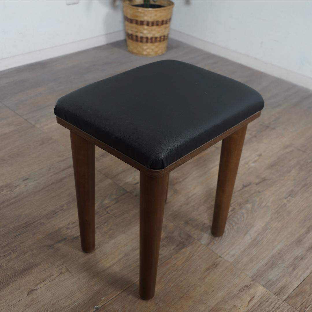 【新品】ドレッサーセット　デスク兼用　コンパクト　スツール付き　アンティーク風