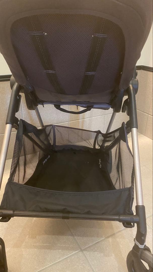 miyukicybexメリオブラックベビーカー