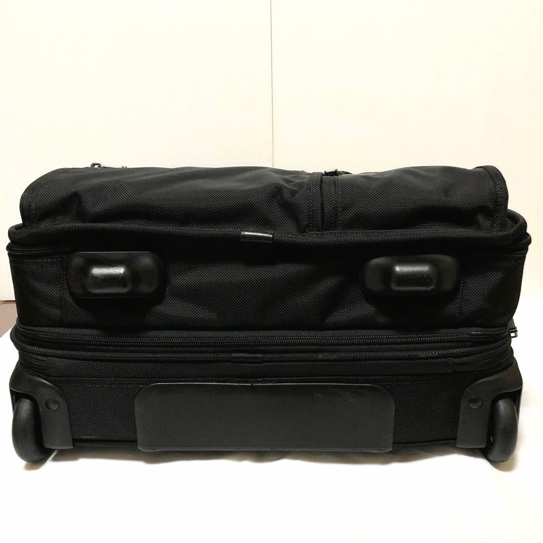 未使用級✨TUMIスーツケース3層 機内持ち込み可 26103DH マチ拡張 黒