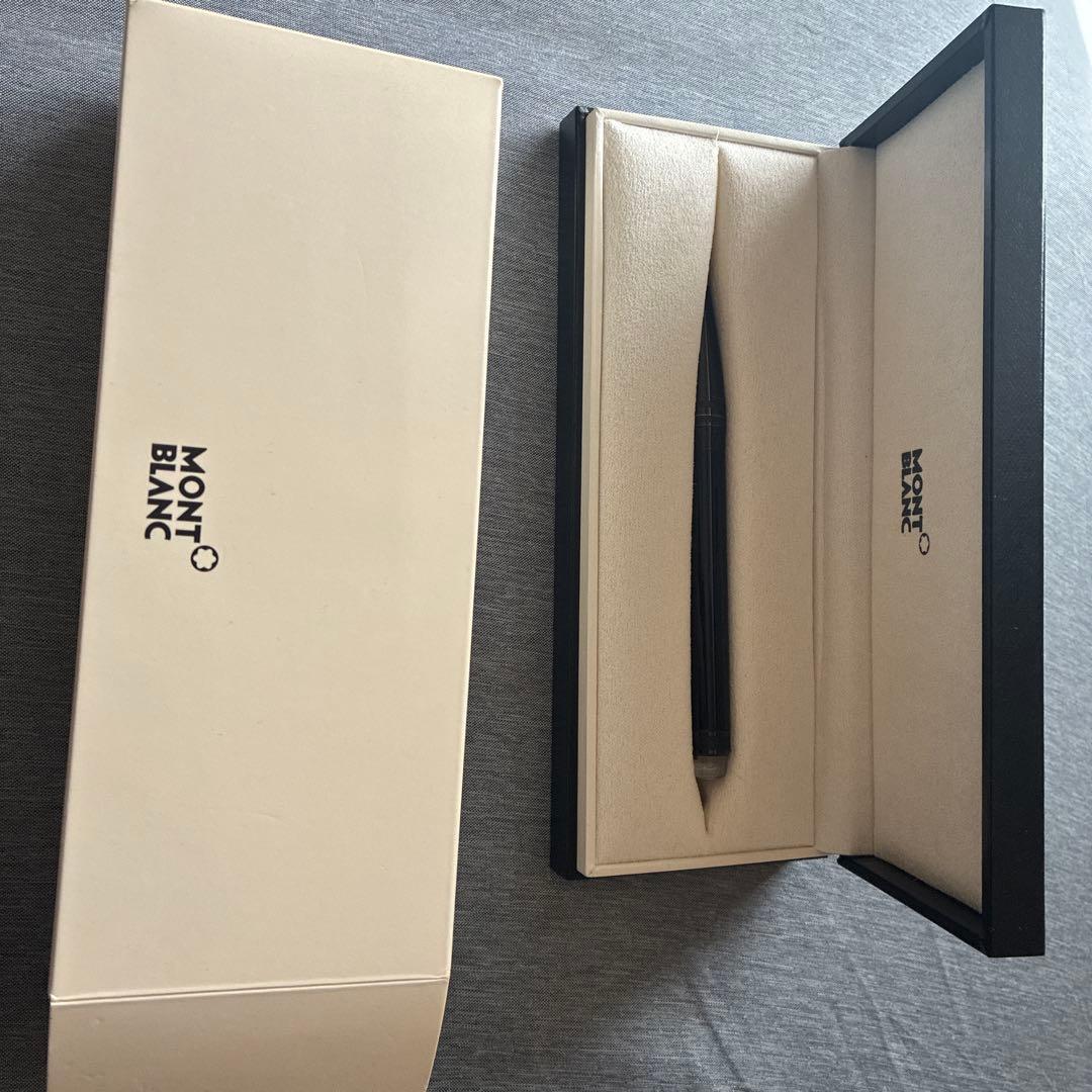 MONT BLANC ボールペン 専用ケース付き　スターウォーカー　アーバン？