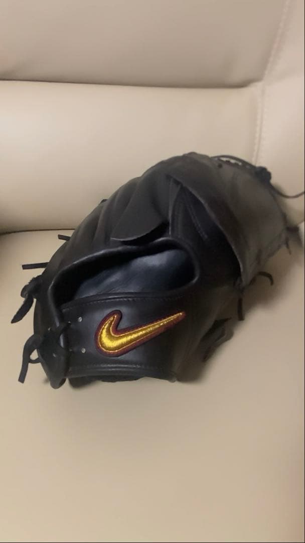 Nike 硬式グローブ 黒 DIAMOND ELITE 投手用　上原モデル　野球