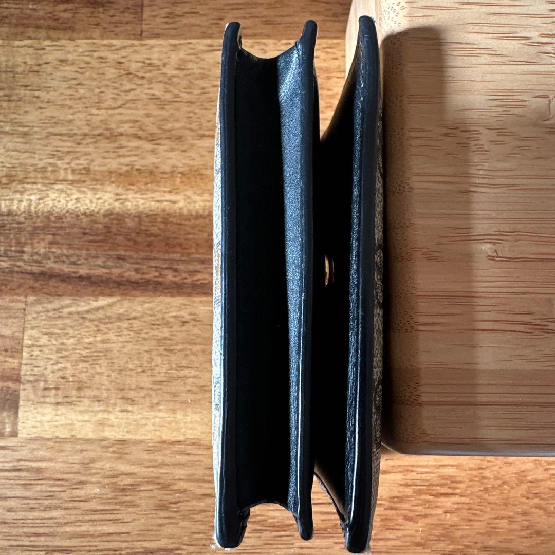 GUCCI グッチ GG柄 金の蜂 Bee 二つ折り 小さめ財布 ベージュ系