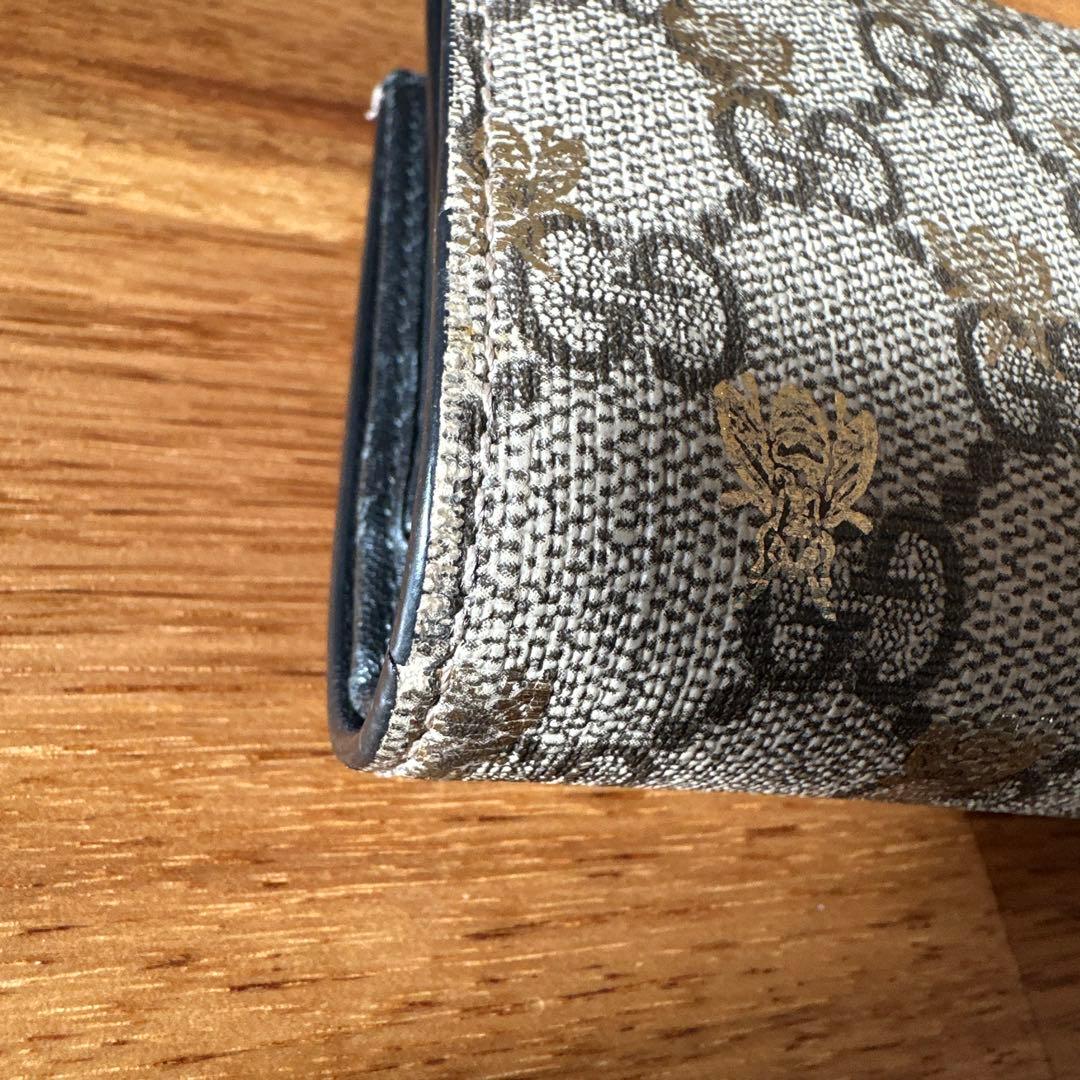 GUCCI グッチ GG柄 金の蜂 Bee 二つ折り 小さめ財布 ベージュ系