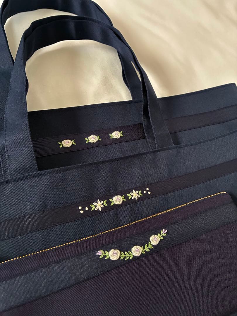 こん様　手刺繍　ビッグトート2点　小物入れ　お受験