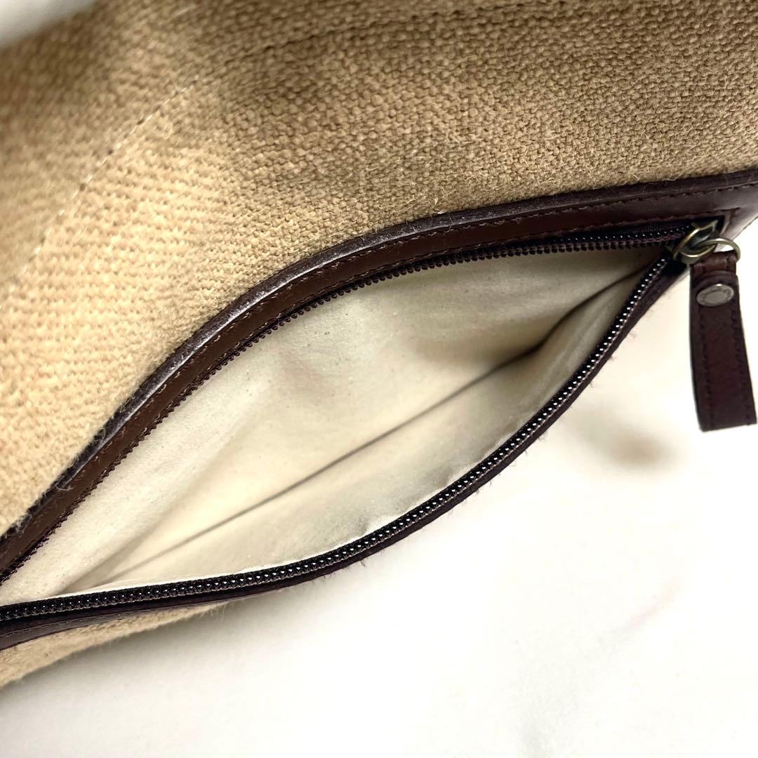 ダコタ　トートバッグ　ビッグロゴ　エンボス　スクエア　ハンドバッグ　タグ付き