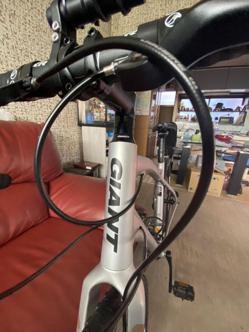 ジャイアントロードバイク 　（新品）