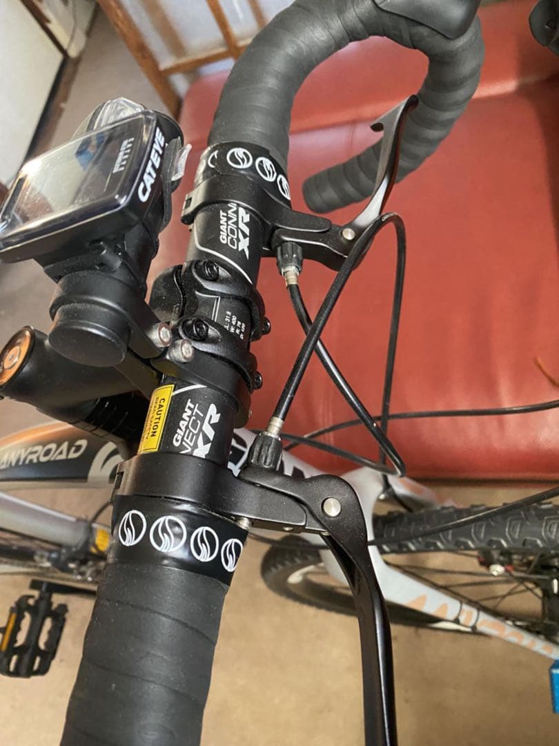 ジャイアントロードバイク 　（新品）