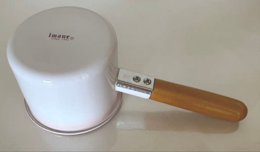 イマンオードリーピンク木持ち手ミルクパン琺瑯