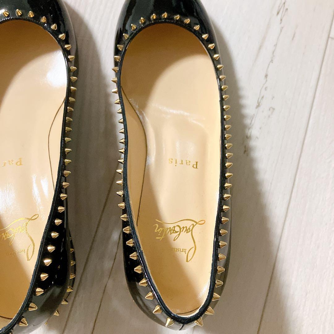 極美品　クリスチャン ルブタン　スタッズ　ブラックパテントレザーパンプス　36