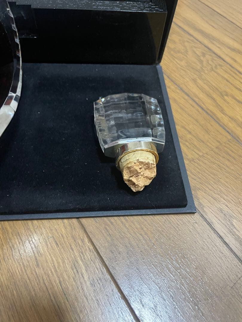 訳品ヘンネシリシャブランデーコニャック700ml. 箱付き