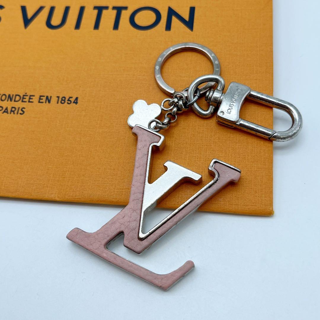 ルイヴィトン ポルト クレ LVカプシーヌ キーホルダー ピンク シルバー