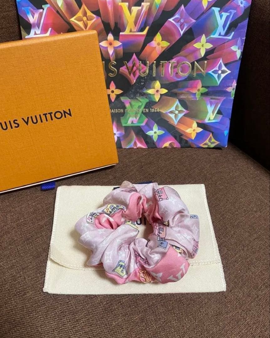 ルイヴィトン シュシュ トロ・シュー　可愛い