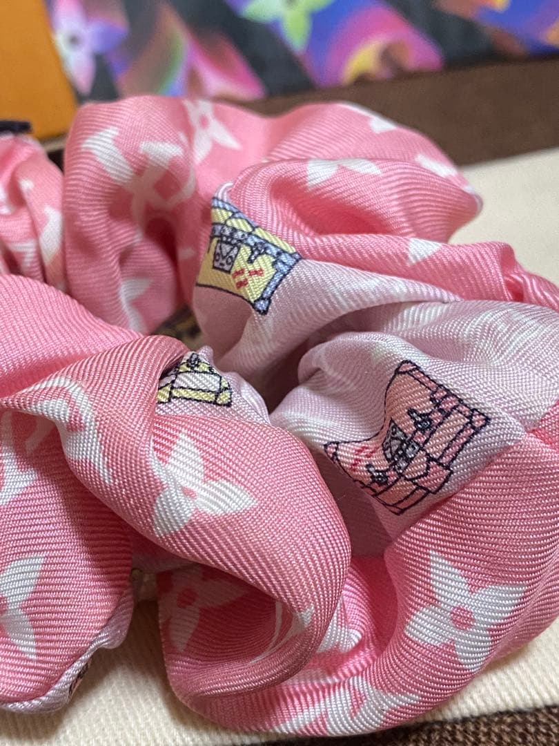 ルイヴィトン シュシュ トロ・シュー　可愛い