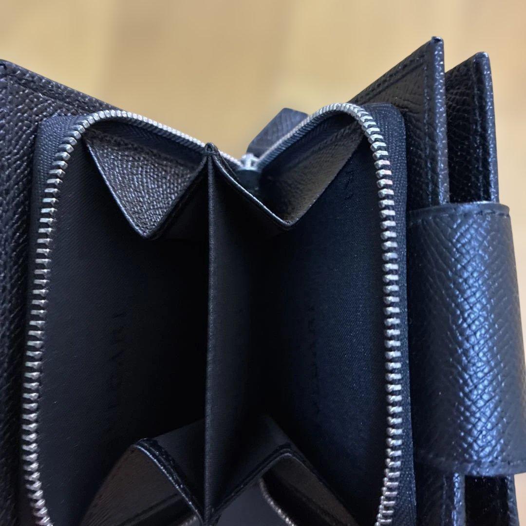 ✨新品・未使用✨BVLGARI (レディース•メンズ)ブラック 二つ折り財布