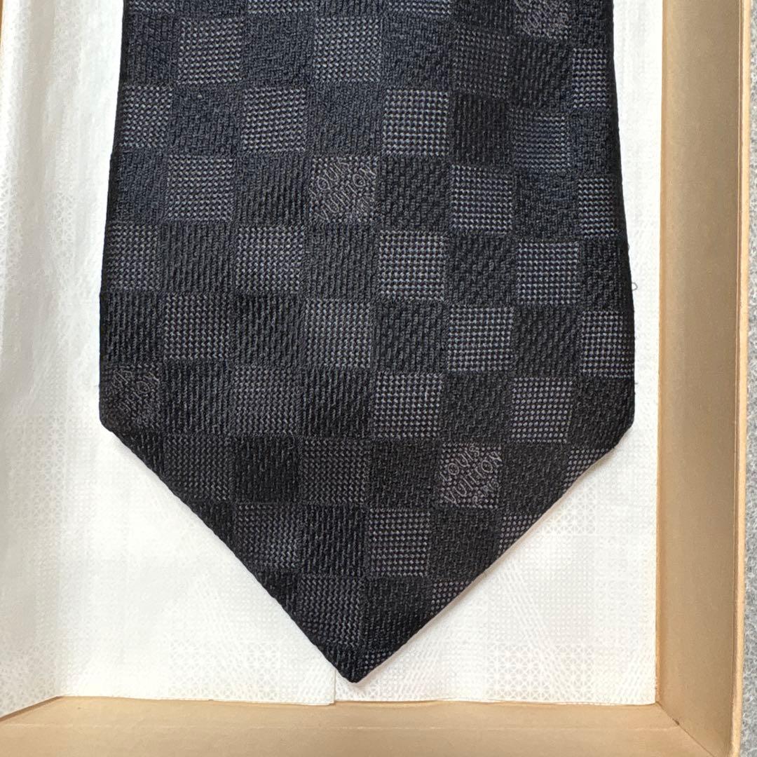 美品 ルイ・ヴィトン ネクタイ ダミエ柄 黒