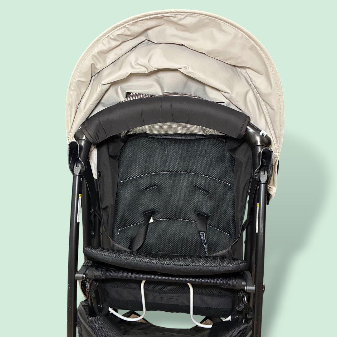 アップリカB型ベビーカー マジカルエアークッションAD レザーハンドル