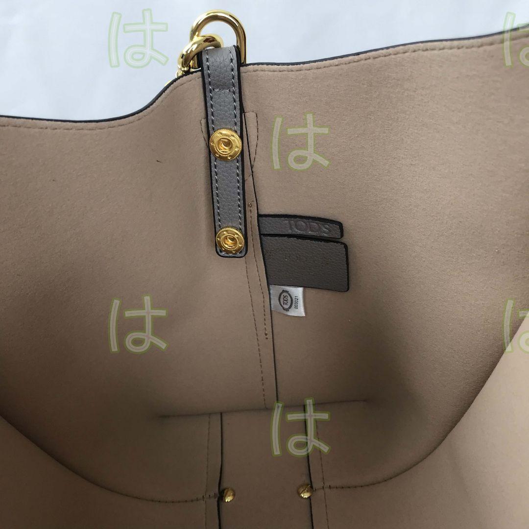 トッズ Tタイムレス　レザー　ショッピングバッグトートバッグ