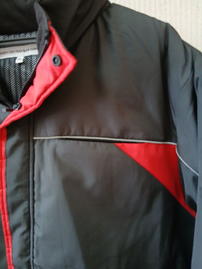 MITSUBISHI FUSO ジャンパー 2L ブラック/レッド カラー