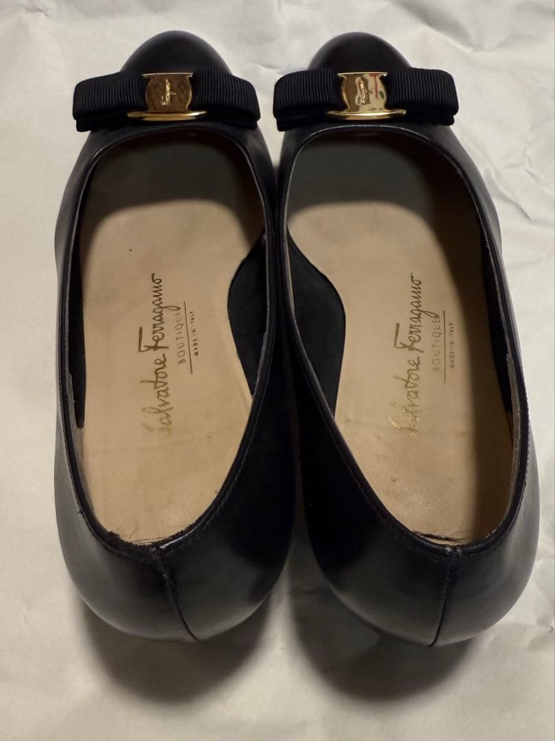 美品　Salvatore Ferragamo vara pumps パンプス　8