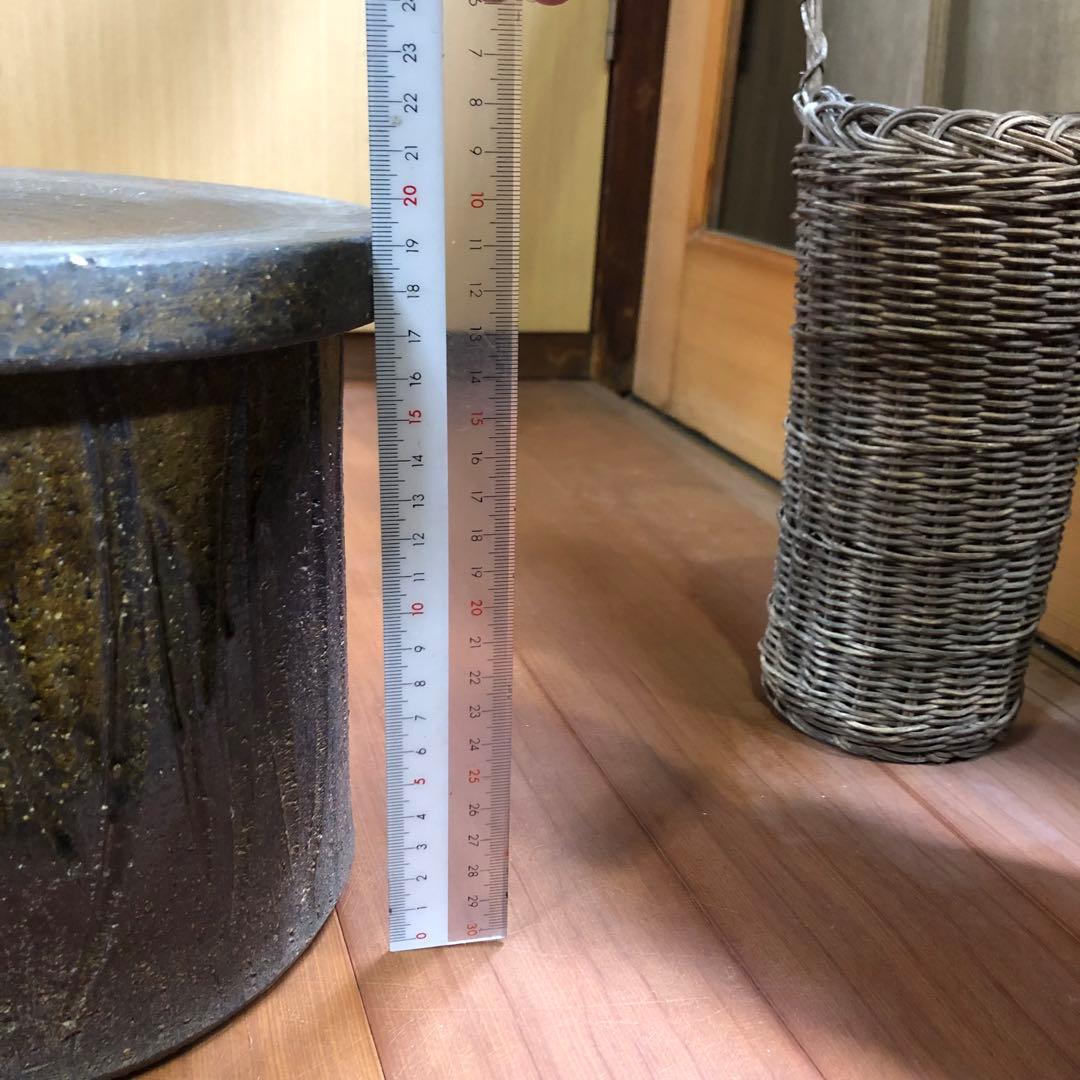 土地の風合いと紫茶色のグラデーション 花台 テラスチェア テーブル 日本伝統工芸