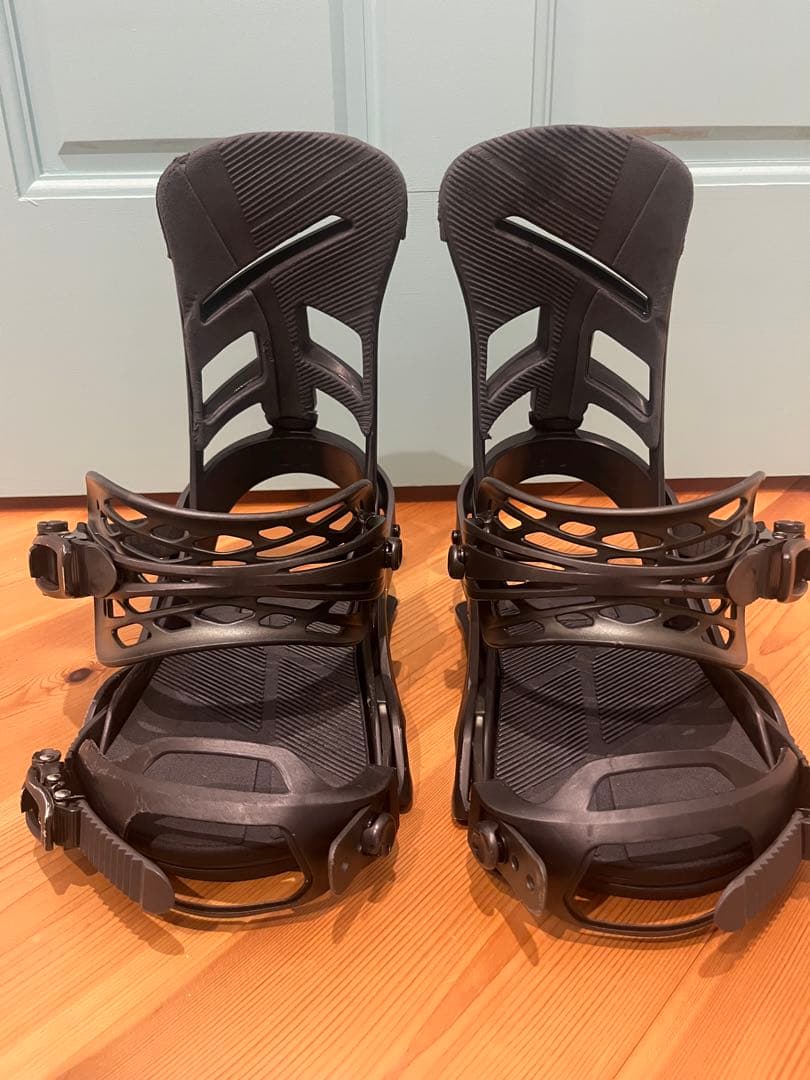 ペ*ー様 BURTON MISSION Mサイズ バートン　ビンディング バイン