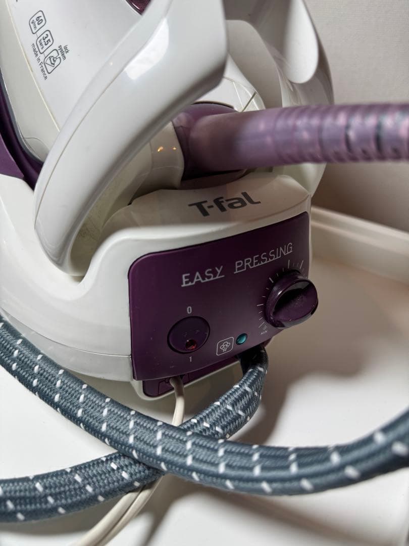 ティファール　スチームアイロン　イージープレシング✨GV5240J0