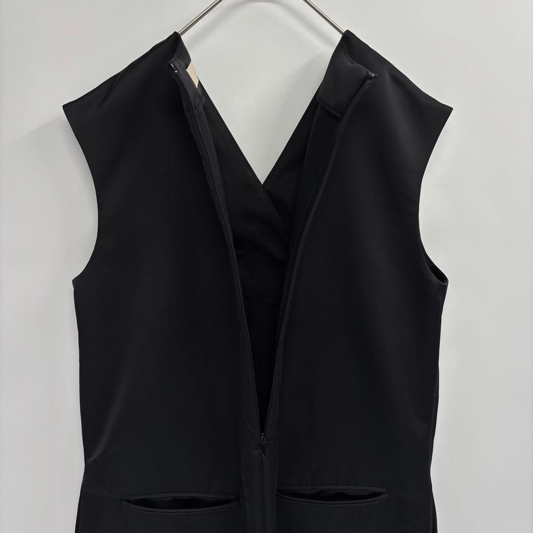 美品　Heve　レディース　サテン　オールインワン　M　ブラック