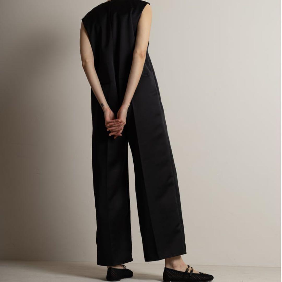 美品　Heve　レディース　サテン　オールインワン　M　ブラック
