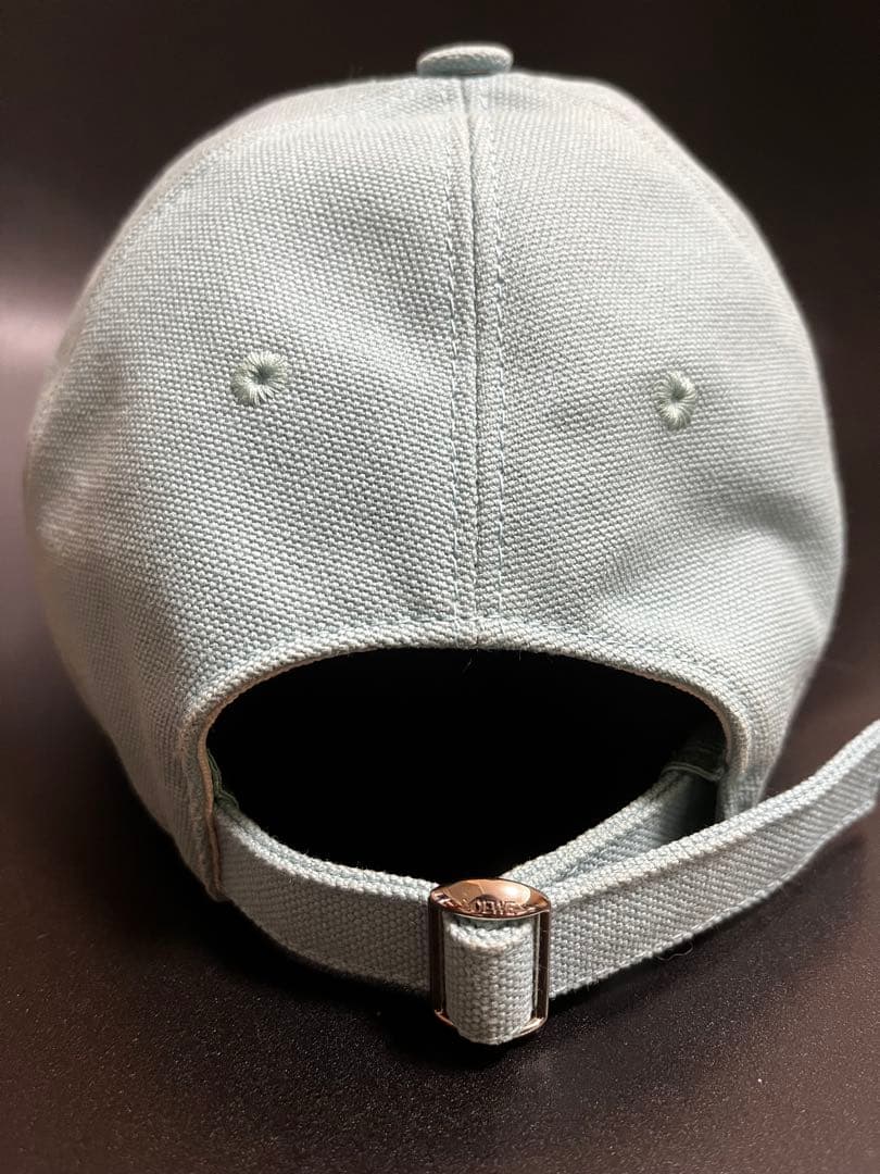 LOEWE アナグラム刺繍キャンバスキャップ Sage Green 57