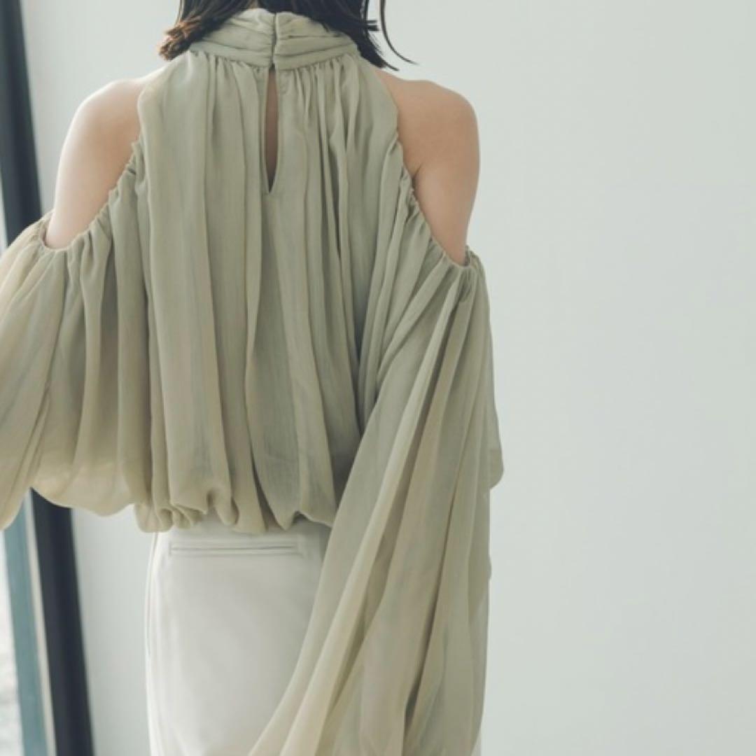 【新品タグ付き】セージグリーン シフォンボリュームブラウス anuans
