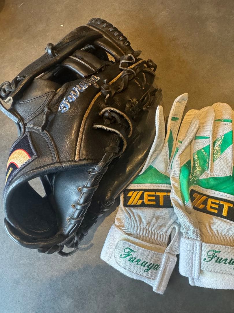 スラッガーグローブ硬式　プロ野球選手使用品