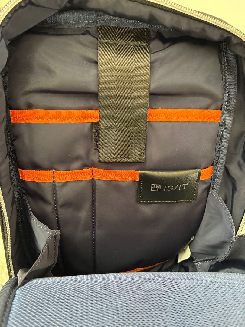 ✨未使用✨イズイット ボディバッグ IS/IT ワンショルダーバッグ A5