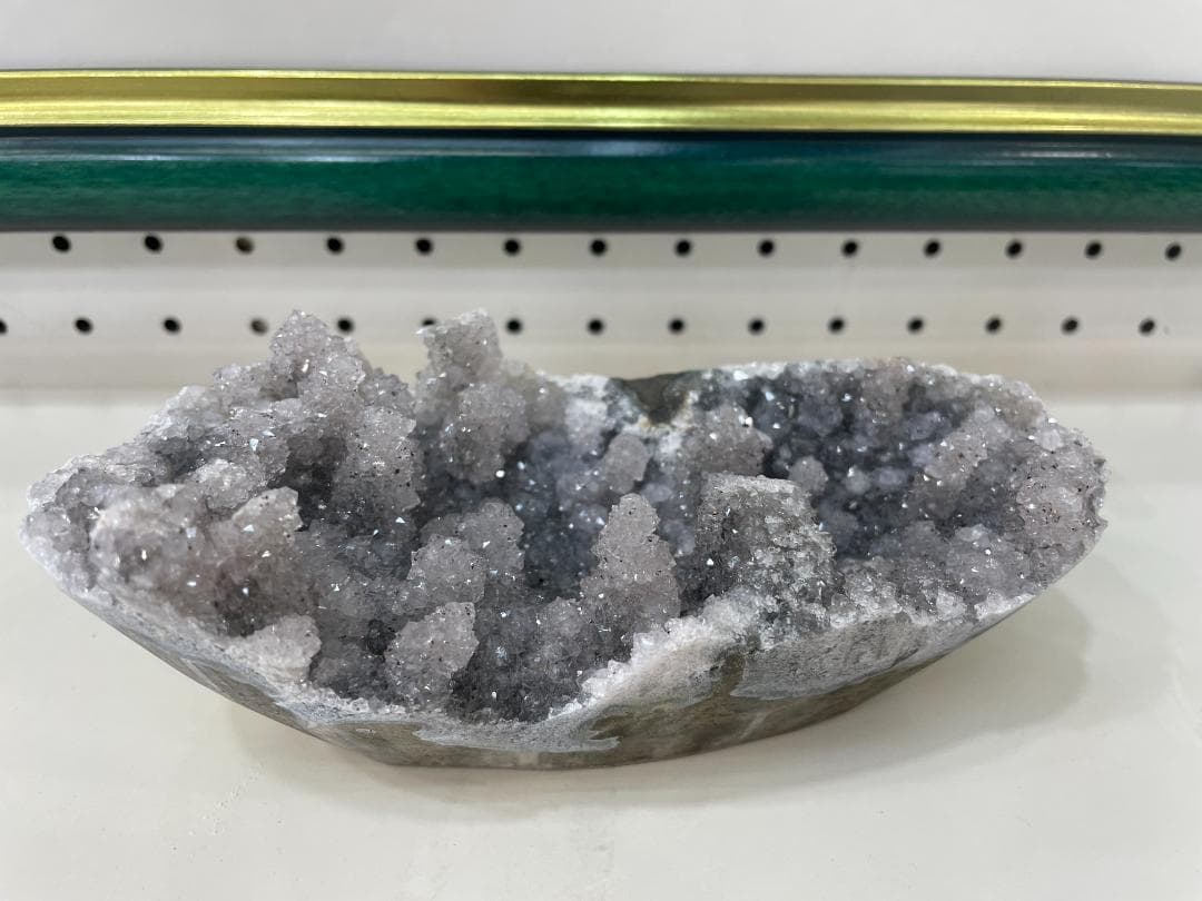 ホワイトアメジスト ブラジル産約829グラム 船の形宝船【 秘蔵コレクション 】