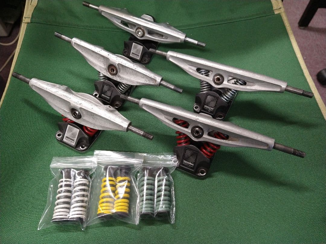 スケートボード hinatasakuhana