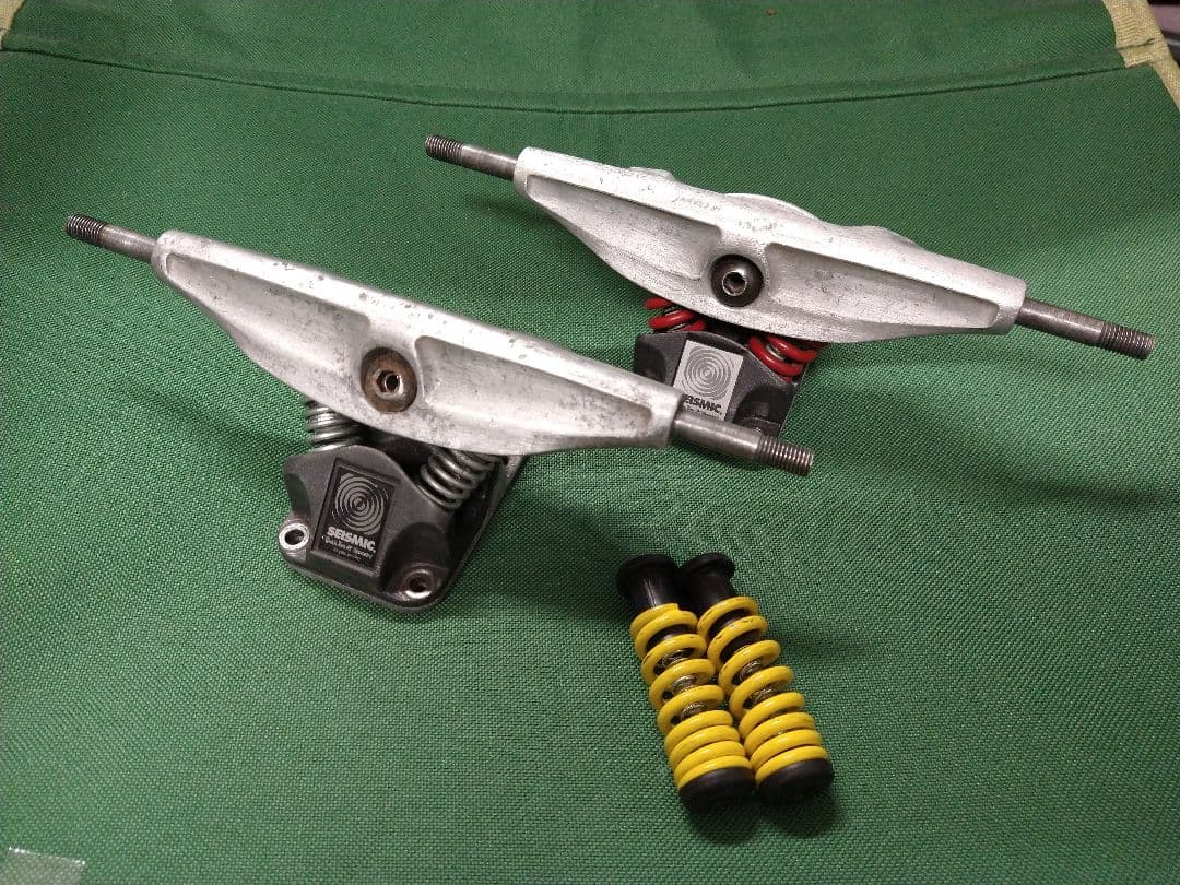 スケートボード hinatasakuhana