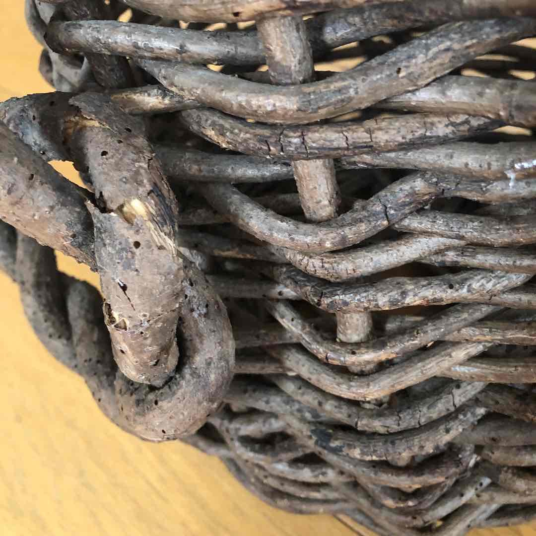 アンティーク　籠　アケビ