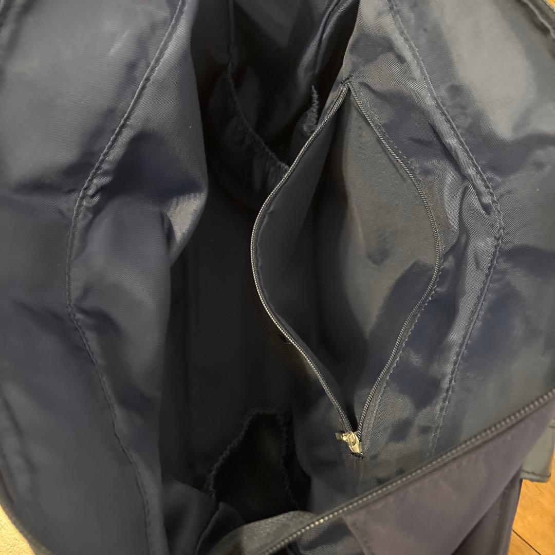 familiarネイビーナイロン2wayショルダーバッグ 赤いリンゴチャーム付き