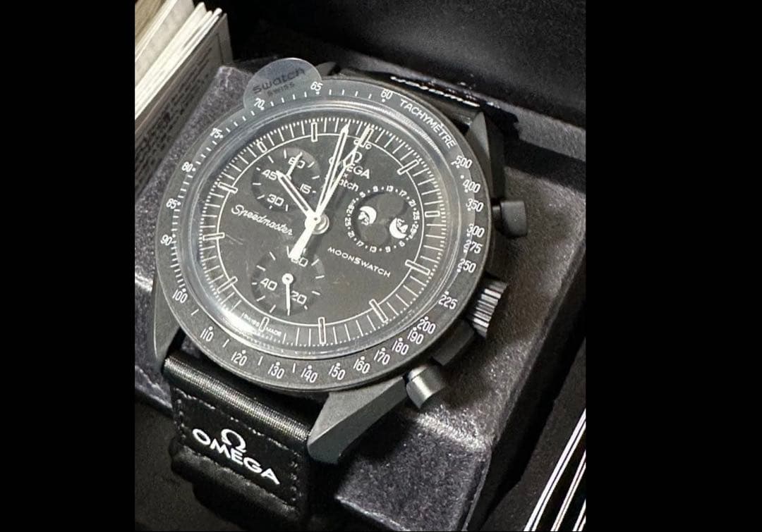 OMEGA Swatch コラボレーションウォッチ　スヌーピーモデル　ブラック