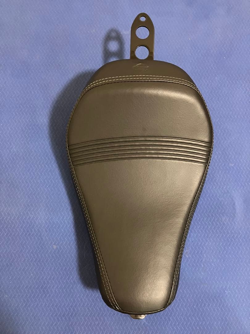 ハーレー　XL スポーツスター　純正シート　ソロシート　美品